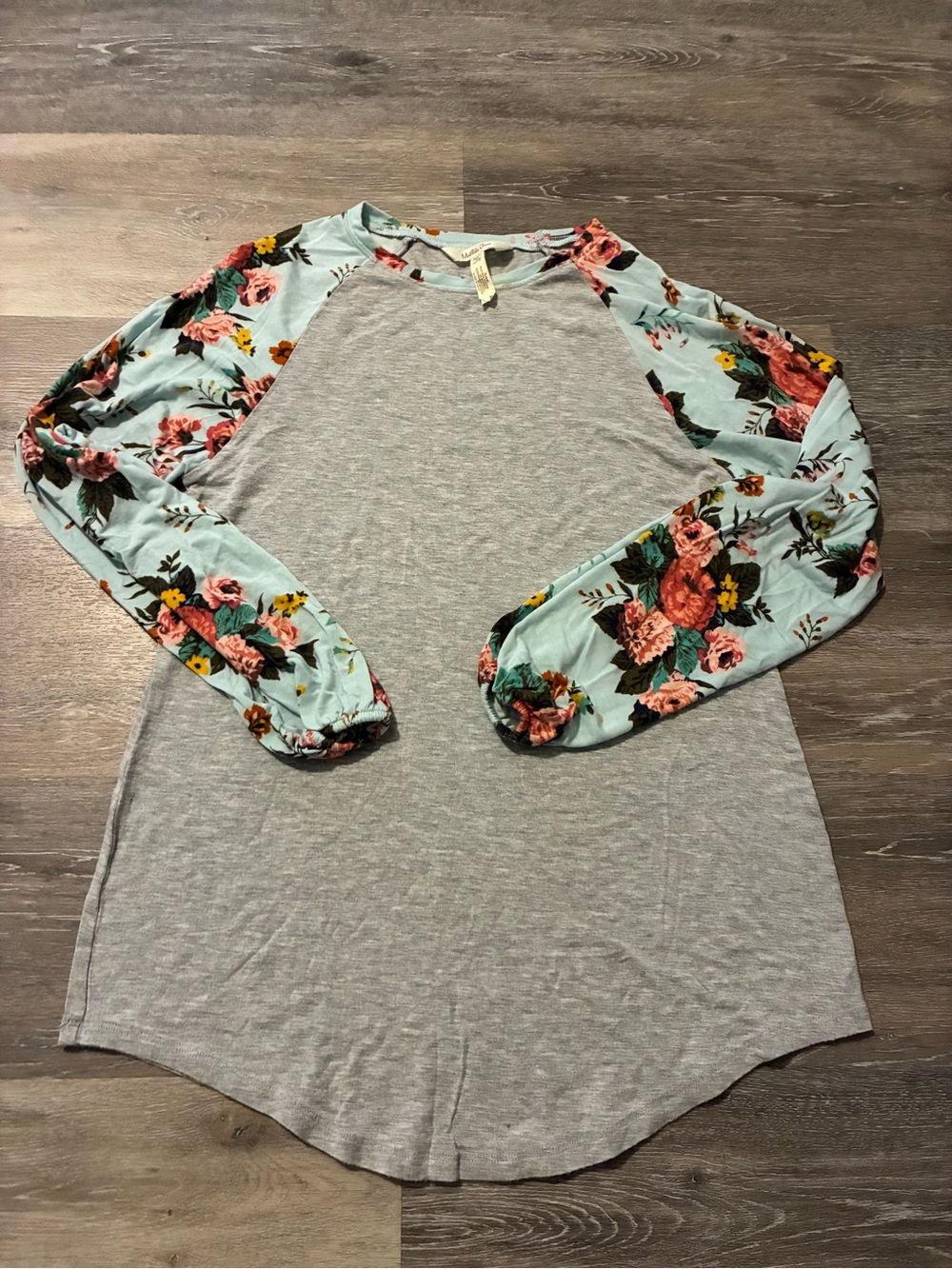 Matilda jane Raglan Sleeve Long Sleeve Top - Gray with Mint Floral Sleeves